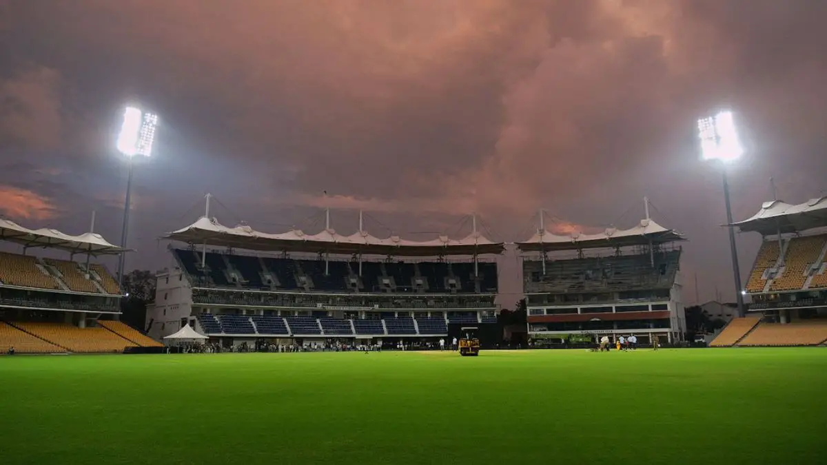 MA Chidambaram Stadium Chennai Pitch Report In Hindi