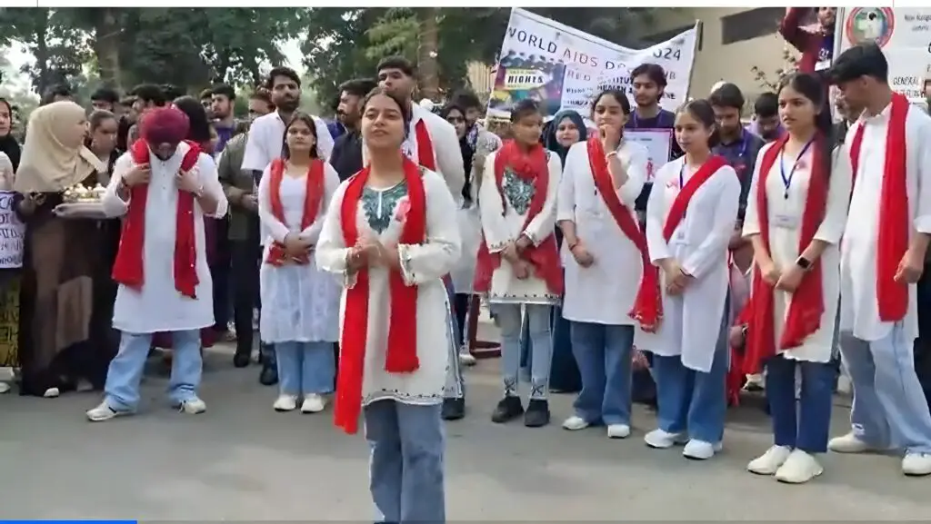 Grand organization of awareness program on World AIDS Day in Jammu